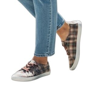 SO Plaid Sneakers - Burgundy